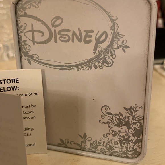 New in Box Minnie Watch Golfing - Picture 7 of 9